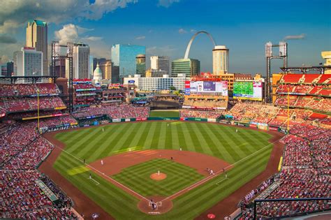 st louis cardinals busch stadium.